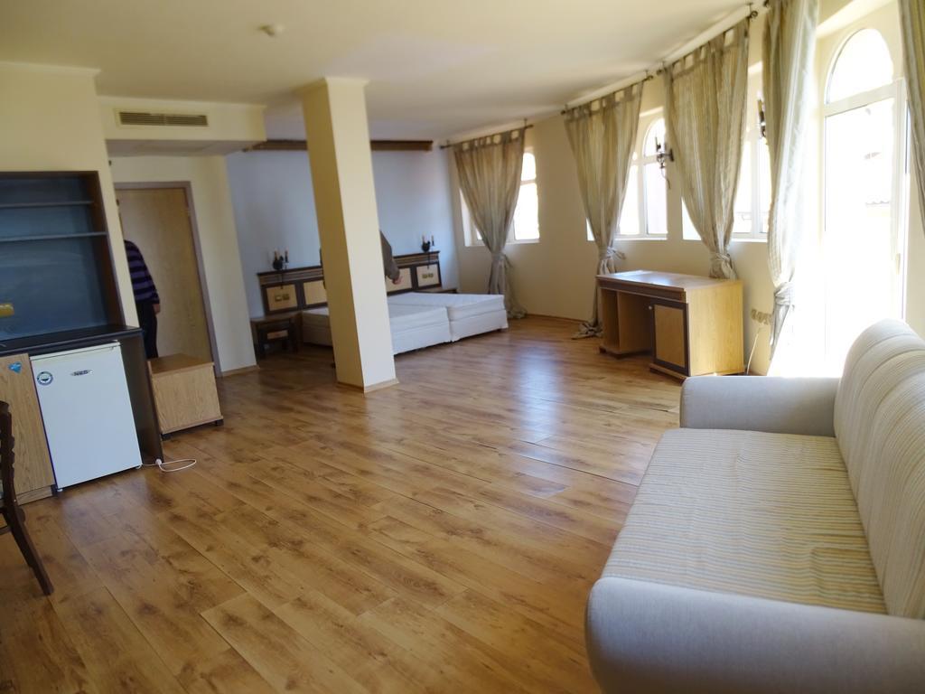 Elenite Private Apartments Exteriér fotografie